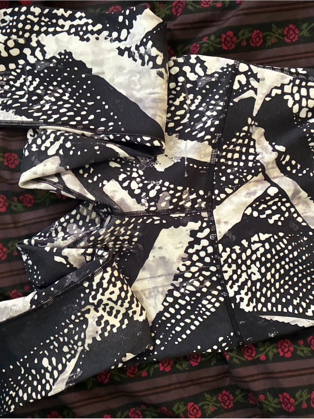 lululemon athletica Black and White Abstract Print Leggings